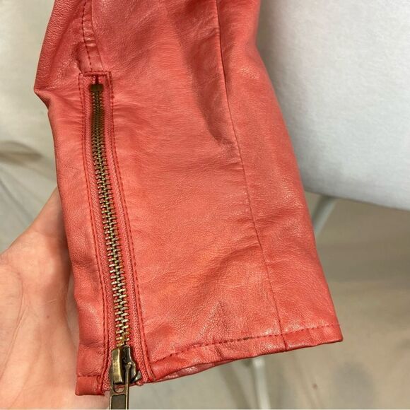 Guess Pink/Red Faux Leather Moto Jacket with Asymmetrical Zipper Size Small - Picture 14 of 15